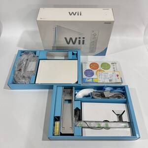 【60718K】Nintendo 任天堂 ニンテンドー Wii ゲーム機まとめて 本体 コントローラー ヌンチャク コード類 通電確認済 経年保管品 現状品