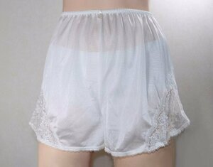 ☆滑らか清楚系・白！SUBROSAのフレアパンツ；Ｌ☆