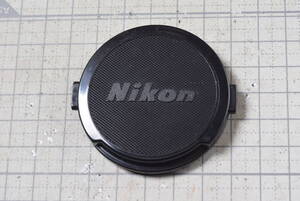 ＃1039　NIKON　５２mmキャップ　旧品