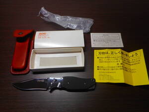 SOG Knives Tomcat3 フォールディングナイフ　限定カーボンファイバーグリップ　シリアルナンバー３２５　