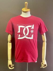 DC Shoes ・T - Shirt. Size S