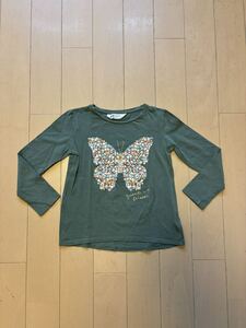 H&M 長袖Tシャツ 130cm バタフライ