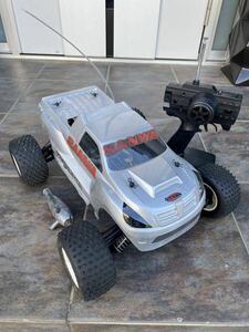 KYOSHO エンジンラジコン　TR15？だと思います。