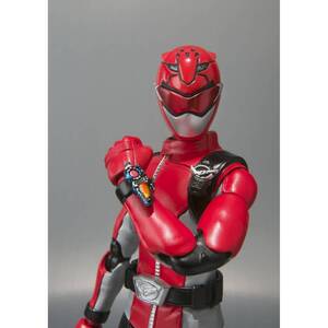 S.H.Figuarts レッドバスター