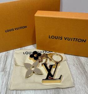 【定価67,100円/20%off☆新作☆未使用☆国内正規品】LOUISVUITTON ルイヴィトン バッグチャーム フルールドゥモノグラム キーホルダー