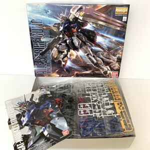 【未組立】　エールストライクガンダム　Ver.RM 1/100スケール　マスターグレードモデル　店舗併売品(M0719-4)