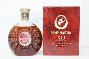 28 古酒 REMY MARTIN XO SPECIAL COGNAC レミーマルタン スペシャル クリアボトル 旧ボトル 700ml 40% 箱付き 未開栓 １円スタート　