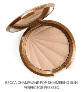 Becca Shimmering Skin Perfector Pressed Highlighter 色：Champagne Pop ベッカ ハイライター パールカラー　ブライトニング