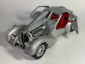 ブガッティ アトランティック Bugatti Atlantic (1936) 1/24 - ブラーゴ BBurago