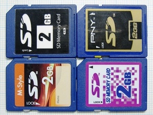 ★ＳＤメモリーカード ２ＧＢ ４枚 中古★送料８５円・１８５円