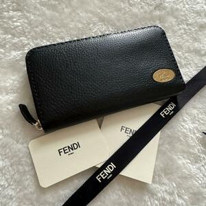 【美品】 66 FENDI フェンディ ラウンドファスナー 長財布