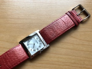 良デザイン FOLLI FOLLIE フォリフォリ スクエア シルバーカラー ロゴ入純正ベルト クオーツ レディース 腕時計 