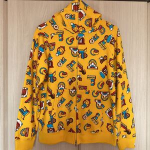 美品☆アベイシングエイプ☆メンズ Mサイズ☆フルジップパーカー スウェットパーカー ☆総柄 迷彩 ☆APE☆BAPE☆正規品