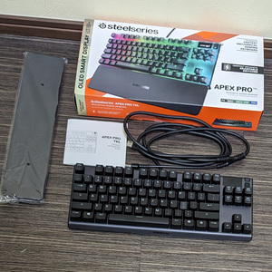 steelseries APEX PRO TKL US配列 ゲーミングキーボード ラピッドトリガー 磁気センサースイッチ アクチュエーションポイント変更