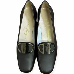 Salvatore Ferragamo フェラガモ イタリア製 ロゴ金具 ローファー レザー ブラック 4.5