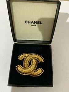 CHANEL シャネル ブローチ ゴールドカラー 箱あり