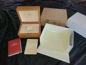 未使用保管品■本物OMEGA大型木製BOXオメガスピードマスター未使用品■箱.ケース.ボックス