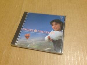 CD　菊池桃子　ESCAPE from DIMENSION ジャケフック跡1箇所　和モノ 80036-32 kikuchi momoko　　光3F2