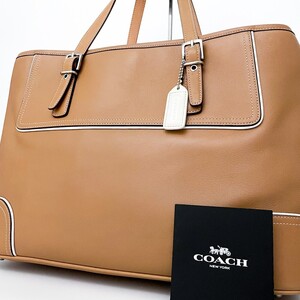 1円■未使用級■COACH コーチ チャーム トートバッグ ビジネス ブリーフケース 大容量 A4可 肩掛け可 メンズ レディース レザー ベージュ