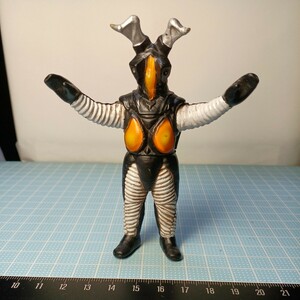 BANDAI ウルトラマン ソフビフィギュア ゼットン B.China