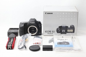 ◆ほぼ未使用◆キヤノン Canon EOS 5D Mark II ボディ 僅か150ショット 付属品満載 元箱◇ME44726