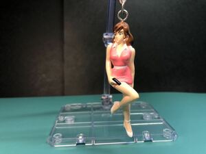 【峰不二子】 (ピンクのドレス 衣装) フィギュアキーホルダー 新ルパン三世 バンプレスト