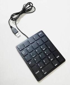 Merdia テンキーボード 数字キーパッド 有線Numpad 26キー ポータブルキーパッド ミニスリムキーボード ブラック nk200 クリックポスト発送