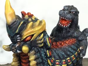 リペイント 完成品 ゴジラ VS バトラ幼虫 指人形 怪獣王倶楽部 ソフビ人形 怪獣消しゴム ガシャポン HG