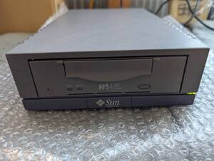 Sun Microsystems DDS4 Digital data storage MODEL NO. 611 made in USA 外付け DATドライブ　本体のみ