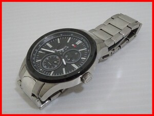 TOMMY HILFIGER　トミーヒルフィガー　メンズ腕時計　TH384 1.34 2743　5気圧防水　※電池交換済み　中古　122　2412★M-2220