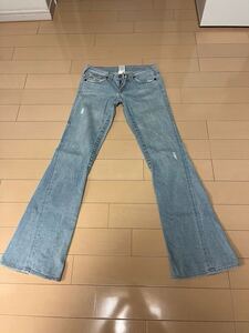 デニム　ダメージ　ジーンズ　トゥルーレリジョン　TRUE RELIGION ブルー　水色　レディース　ローライズ　股上浅め　USA 古着 サイズ27