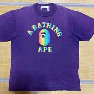 A BATHING APE BAPE KAWS purple college Logo tシャツ L 紫　　レインボー　multi 