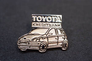 〇 TOYOTA YARIS ピンバッジ 欧州仕様ヴィッツ KREDITBANK トヨタ ヤリス W25mm rcitys Limited