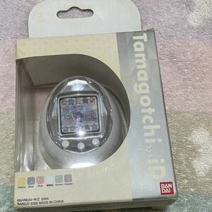 【新品未開封】たまごっち ID ホワイト 白 バンダイ BANDAI TAMAGOTCHI