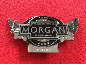 ■貴重：モーガンカーバッジ モーガン(Morgan)社 創立100周年記念1909-2009 カーバッチ（未使用：新品）