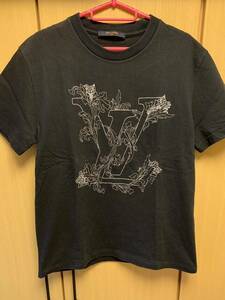 正規 20AW LOUIS VUITTON ルイ ヴィトン VIRGIL ABLOH ヴァージル アブロー 花 LV 刺繍 Tシャツ 紺 S RM202 NPL HJY68W