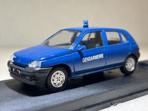 1/43「ルノー クリオGENDARMERIE（憲兵隊）」ブルー Solido Verem製 REF V3013