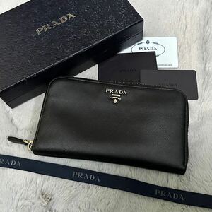 美品　PRADA プラダ　長財布　ラウンドファスナー　ロゴ金具　ブラック　 サフィアーノレザー