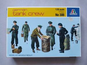 【ITARILI】306 1/35 german tank crew ドイツ戦車兵【戦車兵×5,将官×1/木箱,ヘルメット×3,木製バケツ×2,バケツ×2,ドラム缶×2】