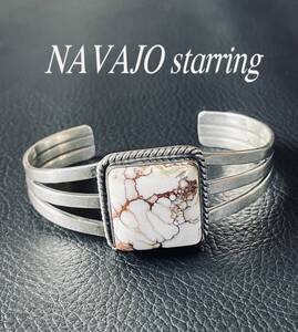 ナバホ　NAVAJO R Spencer 希少　インディアン　シルバー925 silver starring ホワイトバッファロー　ブレスレット　バングル