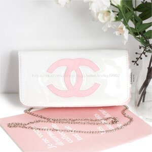 シャネル CHANEL ノベルティ VIPギフト もこもこ ポーチ ショルダーバッグ 2WAY エナメル 斜めがけ レディース ブランド 白 ピンク 非売品