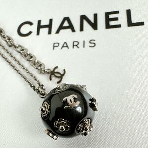 美品 CHANEL シャネル ココボール ネックレス カメリア コスチュームジュエリー ココマーク 総柄 ０２A 2000s ball-pendant necklace