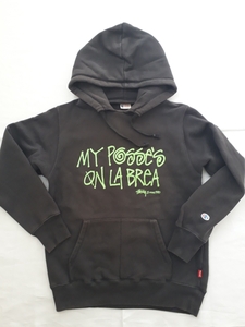 【送料無料】STUSSY×Champion　ステューシー×チャンピオン　パーカー　サイズS 着丈約65cm 身幅約49cm