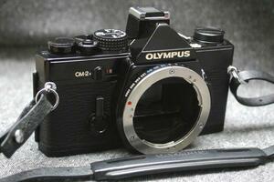 OLYMPUS オリンパス 昔の高級一眼レフカメラ OM-2n（黒）ボディ 希少品（腐食なし）