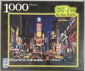 玩具 ジグソーパズル F.x.Schmid Ken Keeley Times Square Glow in the Dark 1000ピース 中古 ピース検品済み 蓄光ピース タイムズスクエア