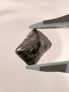 ● 【 ロイヤル級 】特大ダイヤモンド原石 10.45ct トライゴン含 ソーヤブル 正八面体