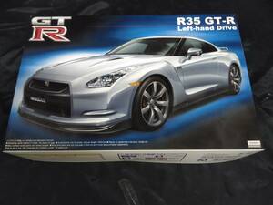 R35 GT-R 左ハンドル仕様 1/24 アオシマ