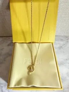 FENDI フェンディ ゴールド ネックレス　美品