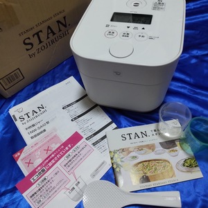 展示品 ZOJIRUSHI 象印 STAN. NW-SA10-WA 炊飯器 5.5合 IH式 黒まる厚釜 ホワイト 白