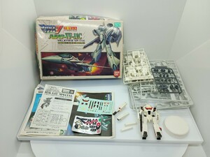 バンダイ　アリイ　マクロスプラモデル　パーツ　 BANDAI